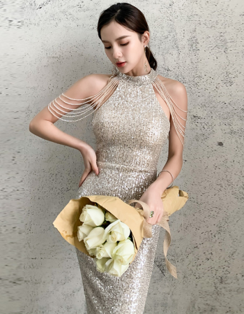 雪宝莲2025新款修身鱼尾挂脖性感肩流苏晚礼服